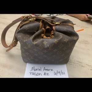 Petit noe authentic neeeds tlc